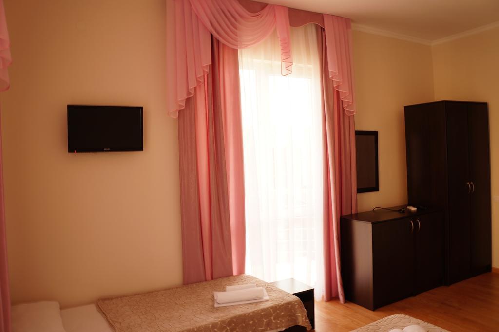 Ellas Guest House Кабардинка Стая снимка